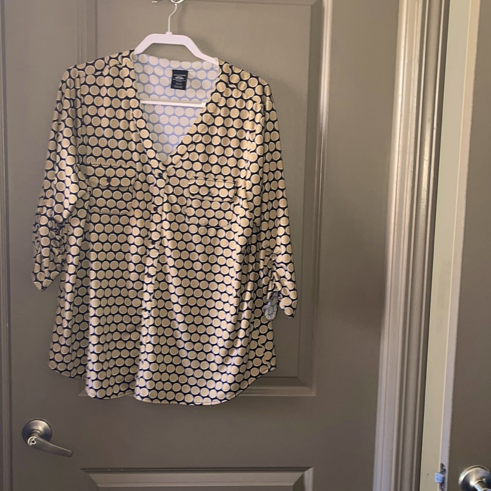 Women’s Soft polyester dress shirt.
